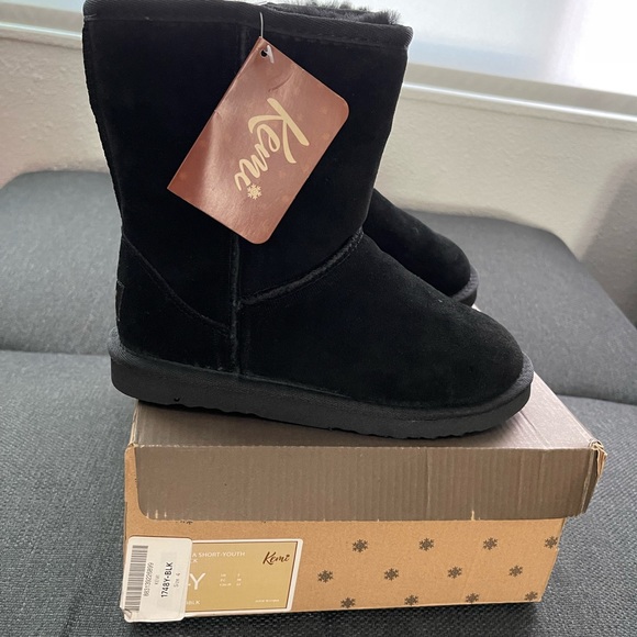 Kemi Boots Girls UGG Style boots - Picture 3 of 5